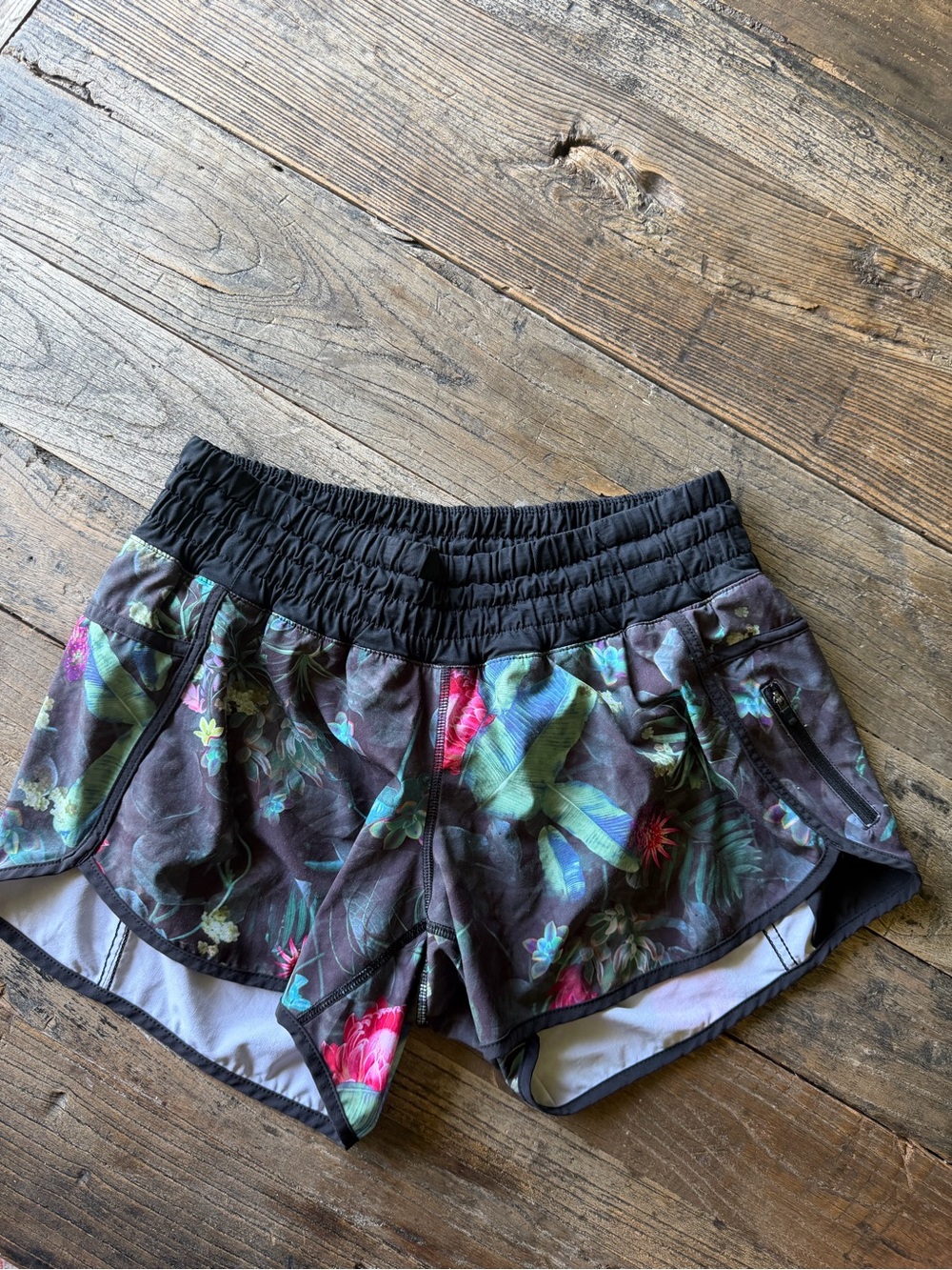 Women’s Floral Active Shorts - Black/Multi - Lululemon
